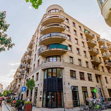 Kiraly Str. Corner Downtown Budapest