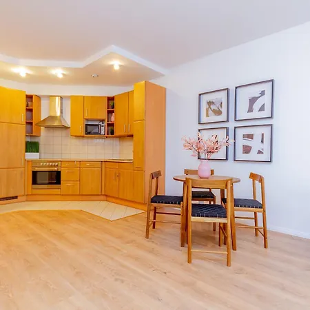 Apartment Kiraly Str. Corner Downtown