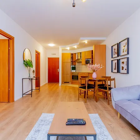 Kiraly Str. Corner Downtown Apartment Budapest