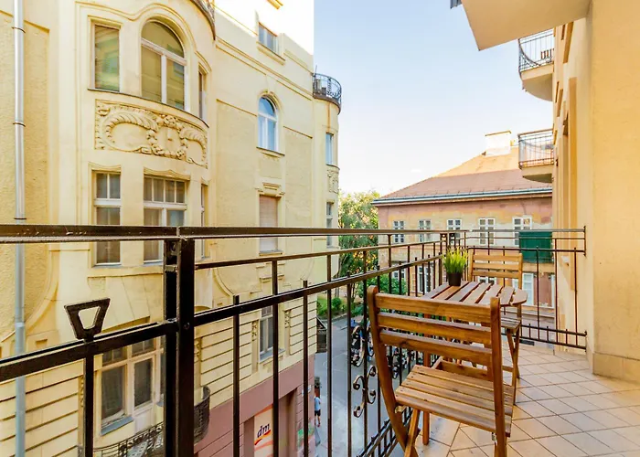 Kiraly Str. Corner Downtown Appartement Budapest