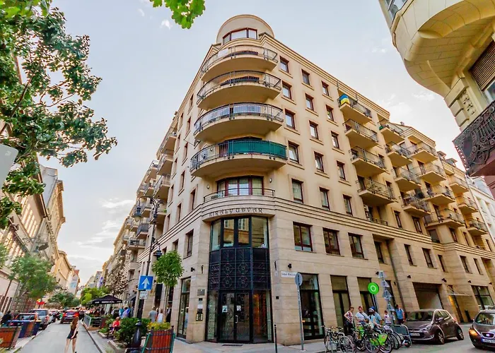 Kiraly Str. Corner Downtown Budapest